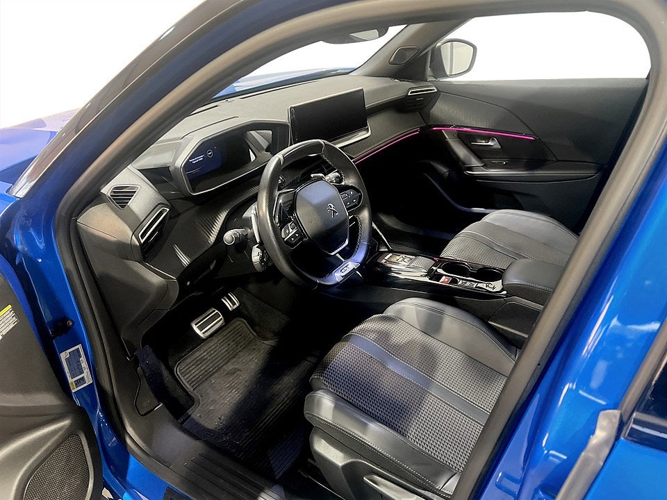 Bild på Peugeot 2008 GT 1.2 PT 130hk Aut - BACKKAMERA, NAV