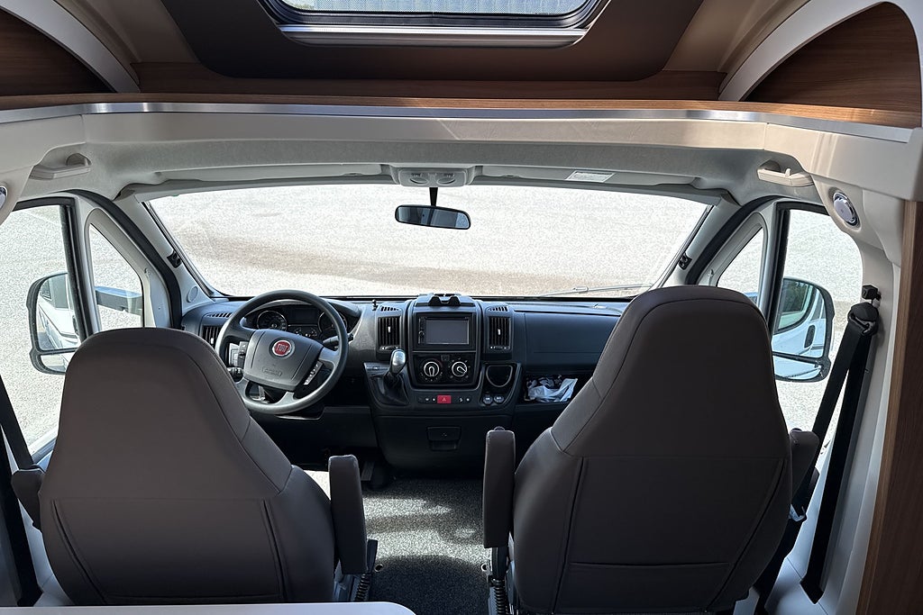 Adria Matrix Plus 670 SLT Aut Alde miniatyr 8