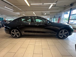 Volvo S60 PLUG-IN T8 AWD R-Design/M-värm/Panorama/Navi/H&K