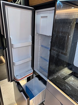 Husbil-halvintegrerad Robeta Schumacher Edition 14 av 27