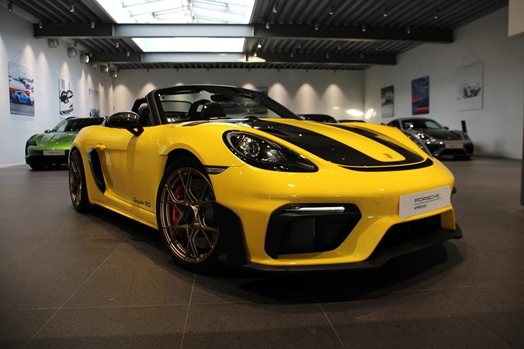 Porsche 718 Spyder RS Weissach