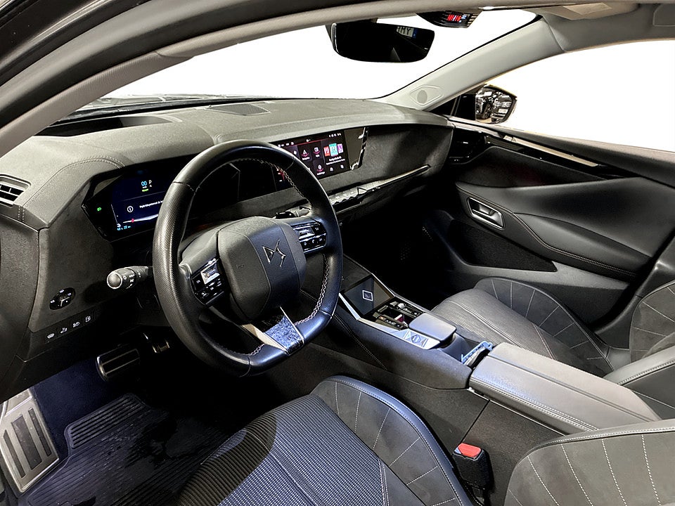 Bild på DS 4 E-Tense P.Line+ PHEV 225hk Aut B-KAMERA CARPLAY
