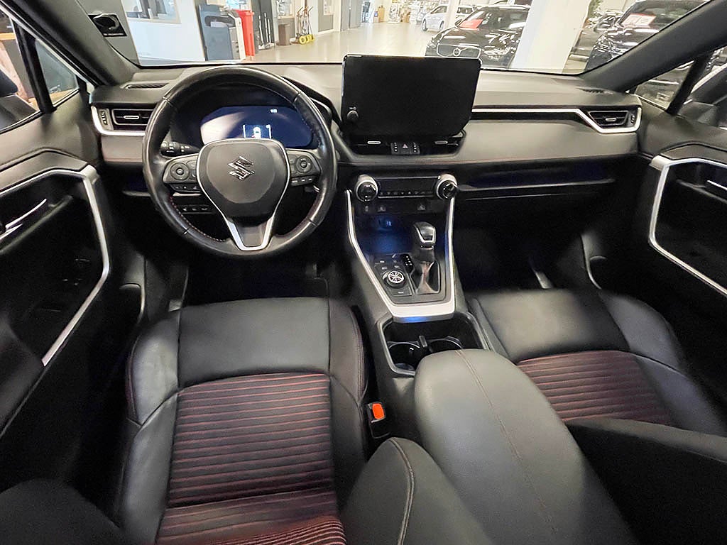 Suzuki Across 2.5L Laddhybrid Inclusive 306 hk 4x4 E-CVT