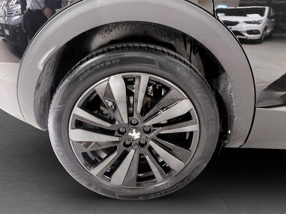 Bild på Peugeot 3008 GT Black Pack 1.2 PT 130hk Aut - B-KAMERA, CARPLAY