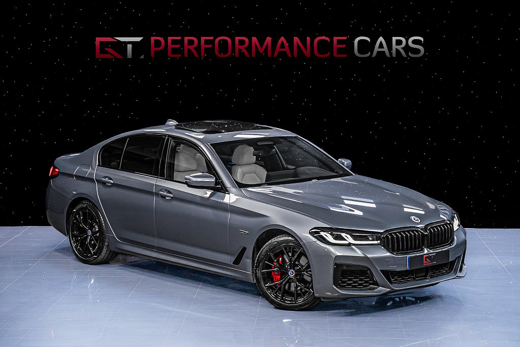 BMW 530e xDrive M-Sport Pro H/K Taklucka ACC Matrix Drag Keyless