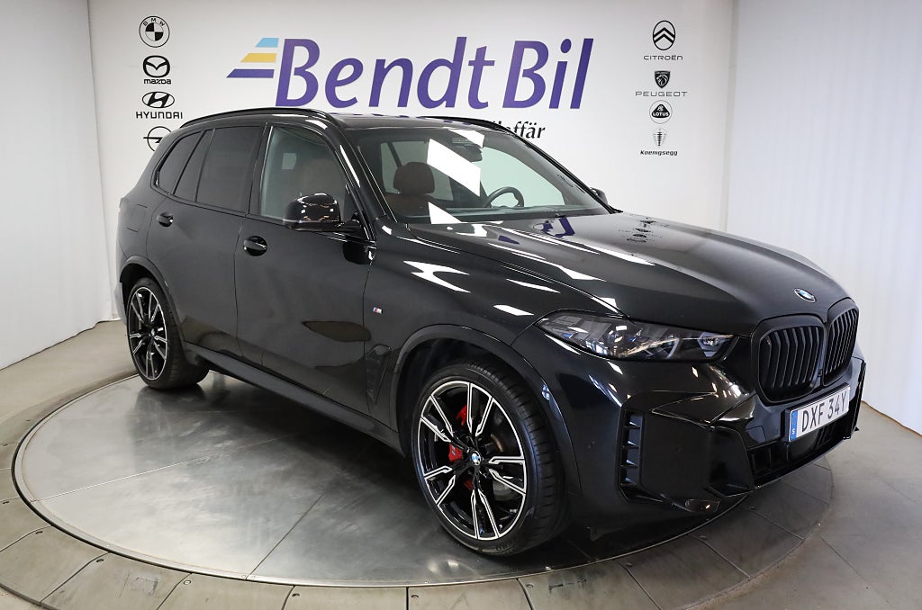 BMW X5 xDrive30d M Sport Alla Utrustningspaket / Luftfjädring