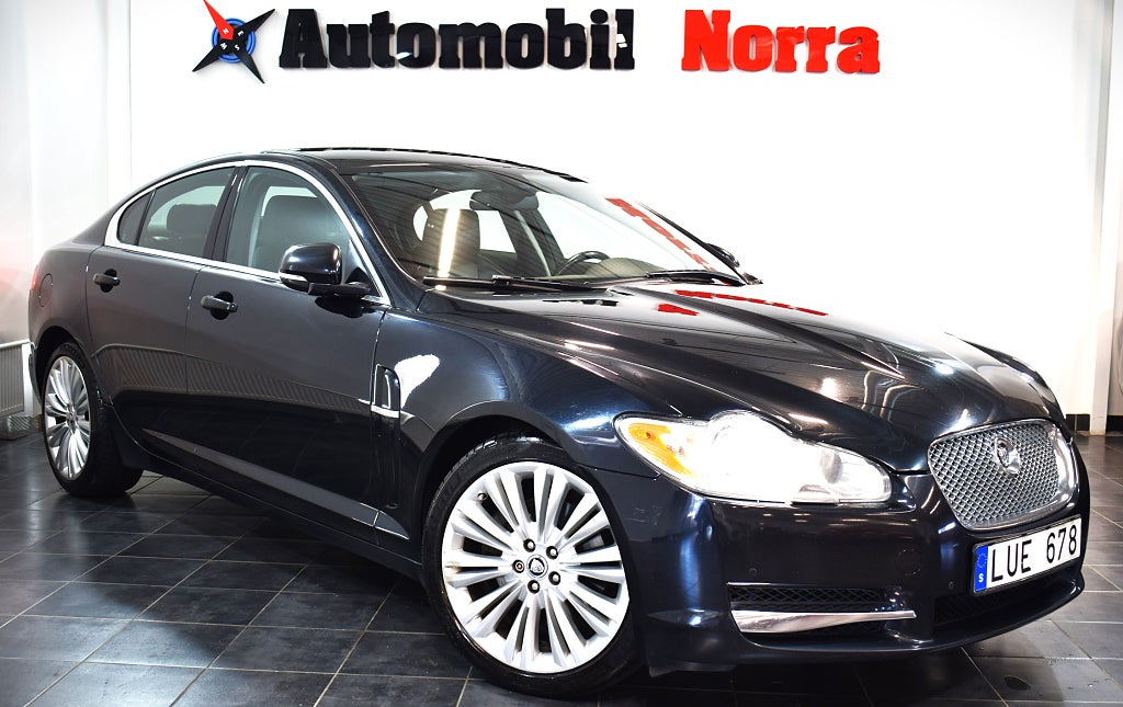 Jaguar XF 3.0 V6 Back-Kamera/Ventilerade stolar/ Navi