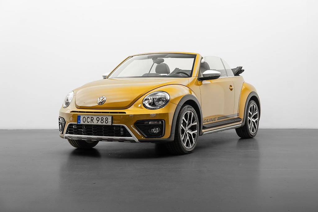Volkswagen Beetle Dune Cabriolet 1.4 TSI - Extremt låg mätarställning!