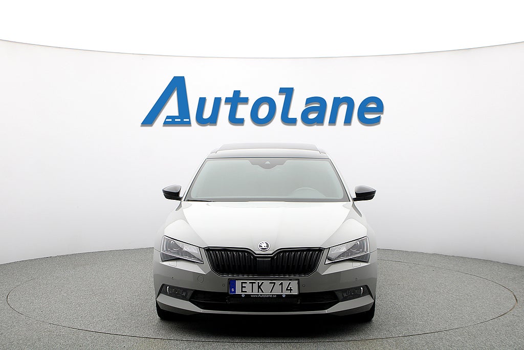 Skoda Superb 2.0 TDI 4x4 Sportline, Panorama, Värmare, Drag 190hk
