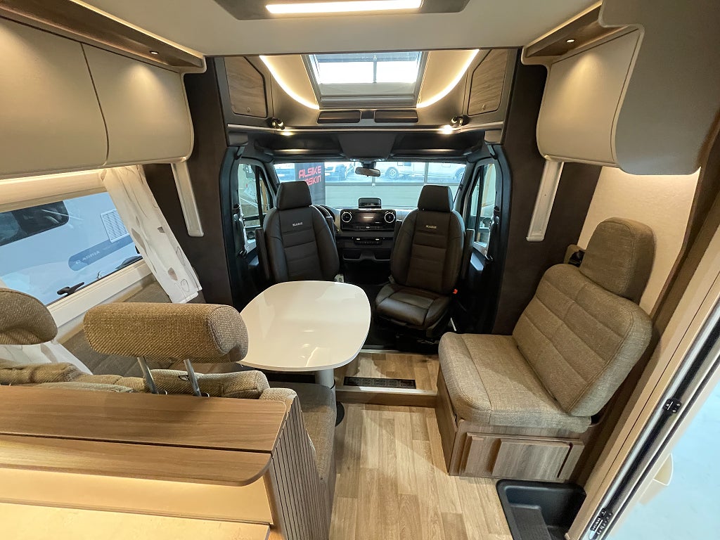 Kabe TMX 810 LGB /Cinderella/5 bältad/Mercedes 170hk/ALDE - Kabe