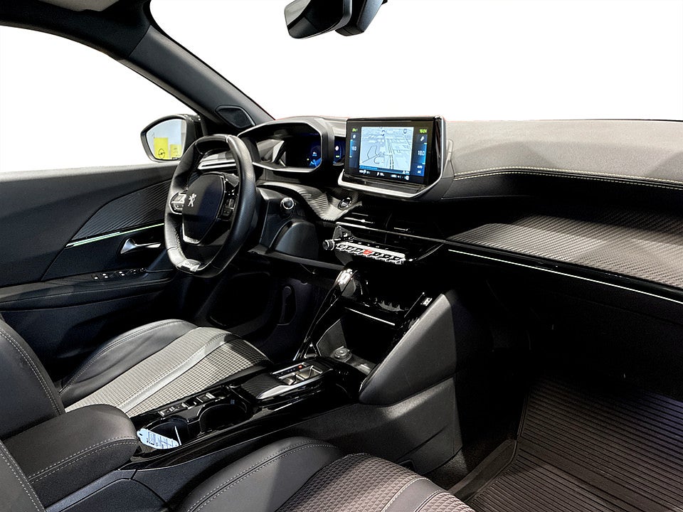 Bild på Peugeot E-2008 GT 50kWh 136hk Aut 360-KAMERA CARPLAY KEYLESS
