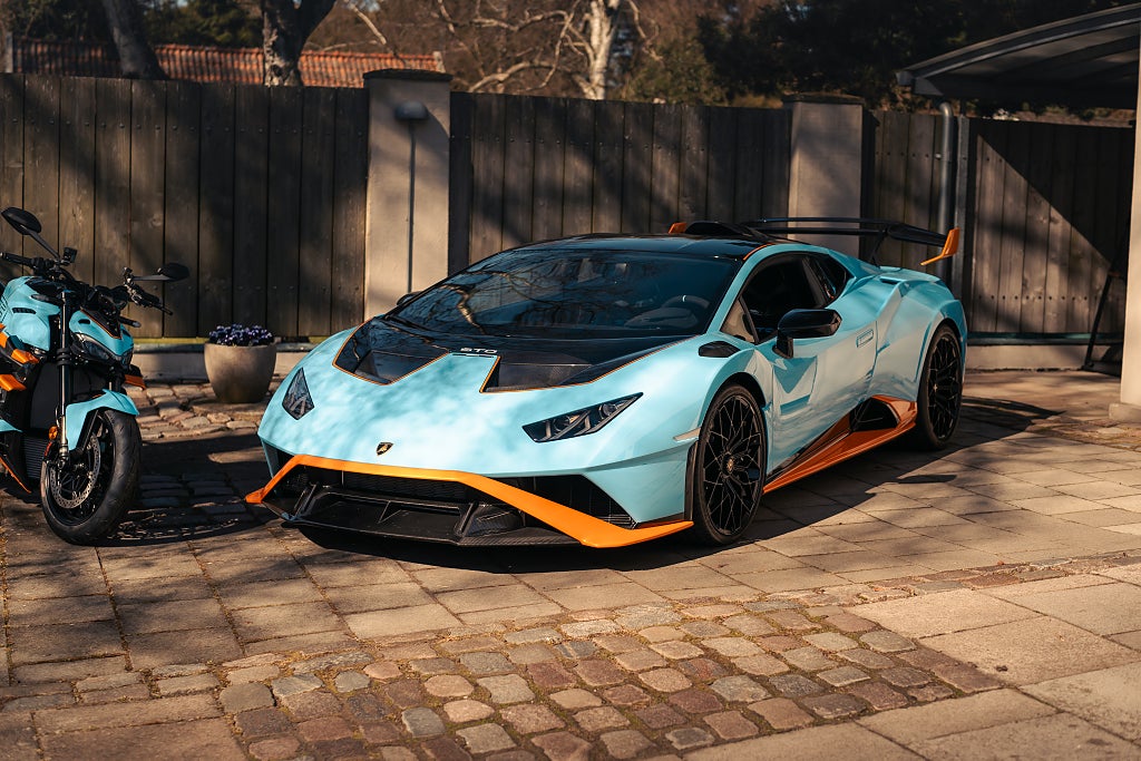 Lamborghini Huracan STO / Full livery / Carbon / 10 mil