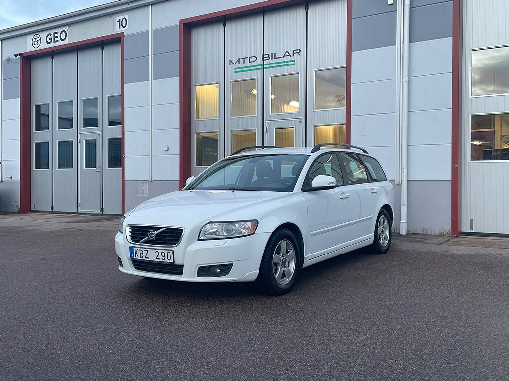 Volvo V50 1.6 D Momentum 2-brukare Svensksåld 