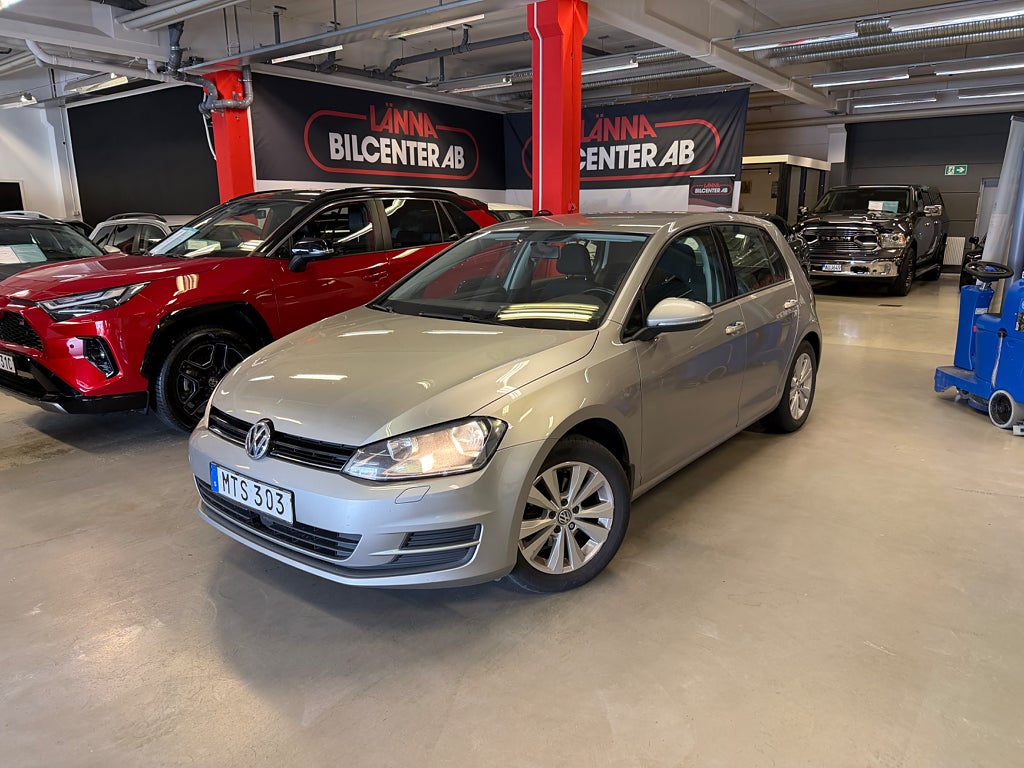 Volkswagen Golf 1.2 TSI BMT Masters 2Ägare Bluetooth Låg årsskatt 