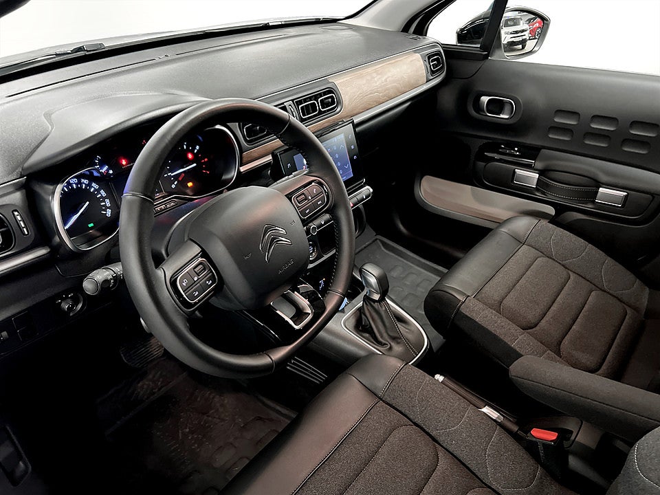 Bild på Citroën C3 Shine 1.2 PT 110hk Aut BACKSENSORER BLUETOOTH 