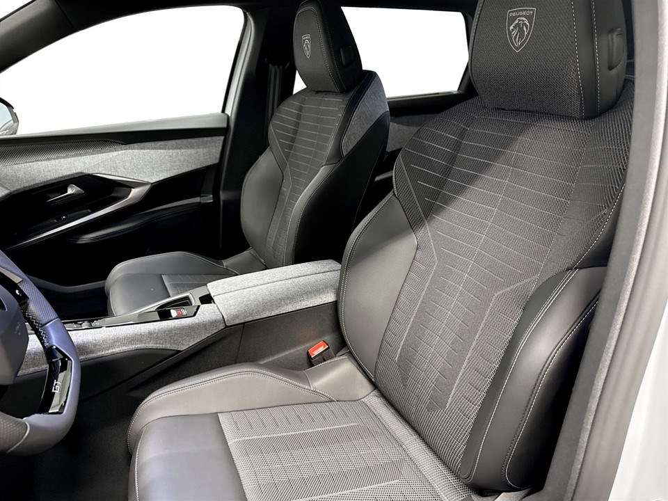 Peugeot 5008 GT Hybrid 145hk Aut 2025, bild 6/41