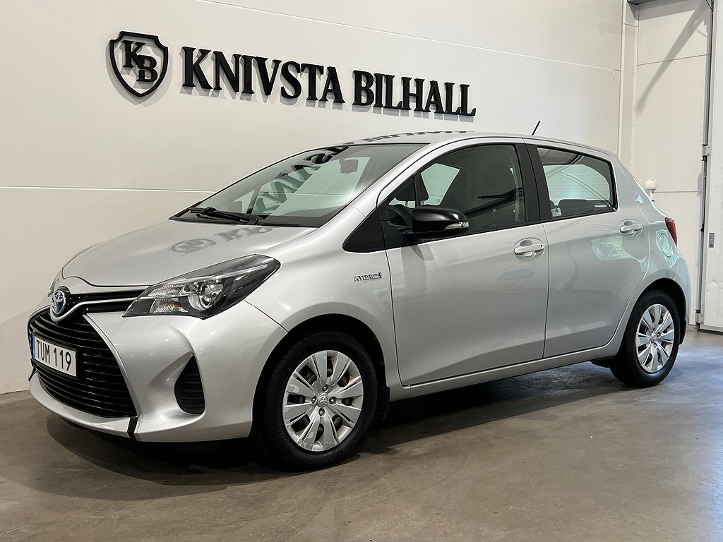 Toyota Yaris Hybrid e-CVT Active PDC 67HK