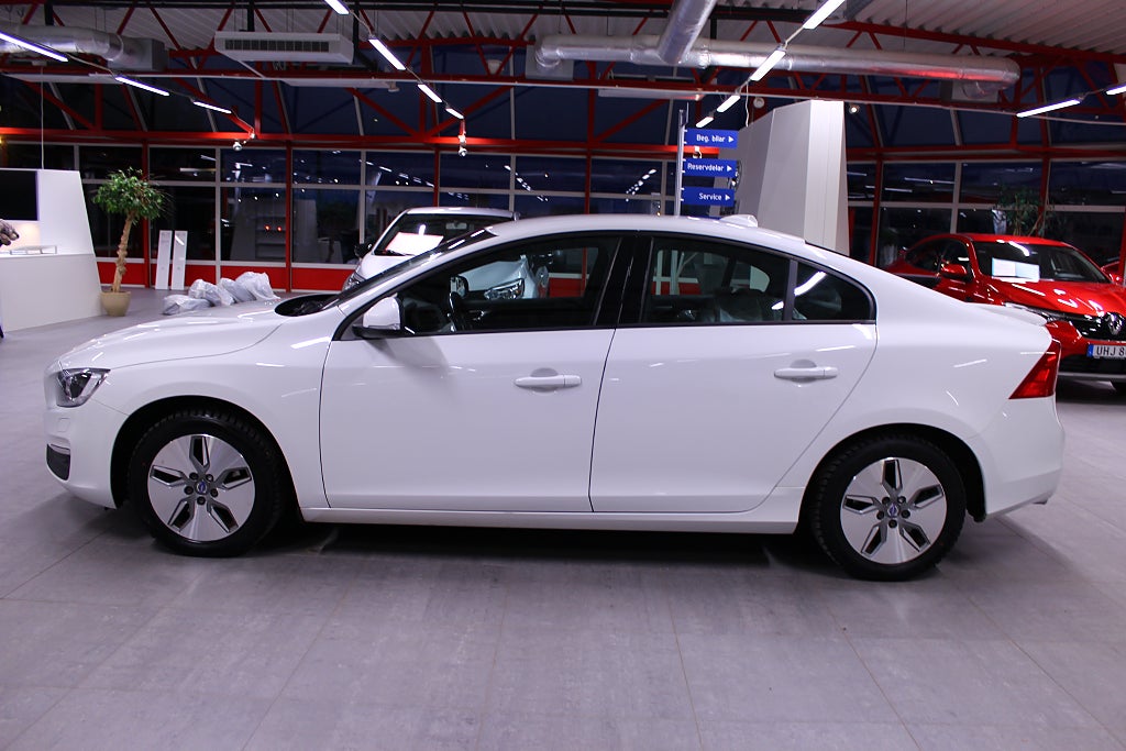 Volvo S60 2018 - miniatyr 2