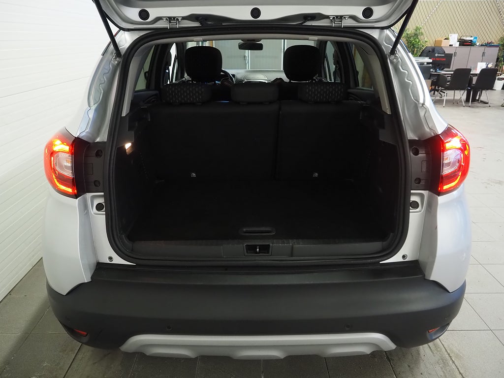 Renault Captur 0.9 TCe 90hk Intens Kamera Navi Parkeringspaket Carplay 2019