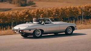 Den här Jaguar E-Type har tillhört Steve McQueen. Skärmdump: Youtube. 