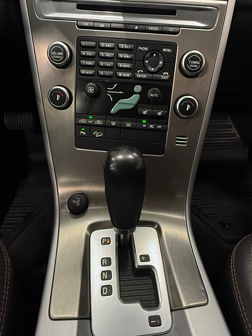 Volvo XC60 2.4D AWD Geartronic Summum  - miniatyr 21
