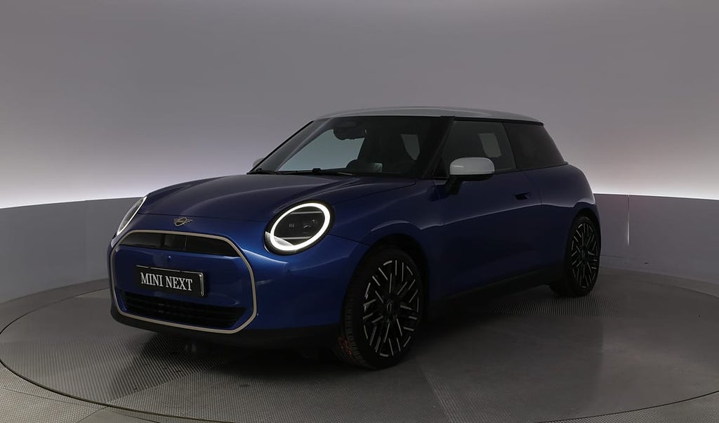 MINI Cooper SE 2,95% RÄNTEKAMPANJ med v-hjul!