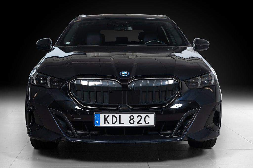 BMW 530e 2025 - miniatyr 4