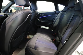 Sedan BMW 218 14 av 27