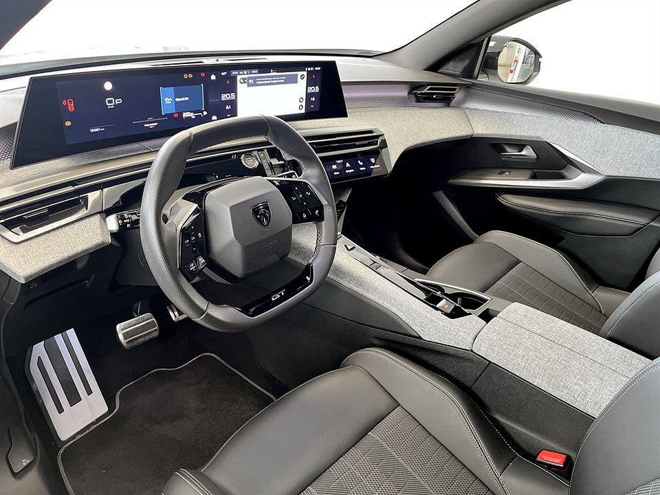 Bild på Peugeot 5008 GT Hybrid 145hk Aut 7-SITS B-KAMERA CARPLAY