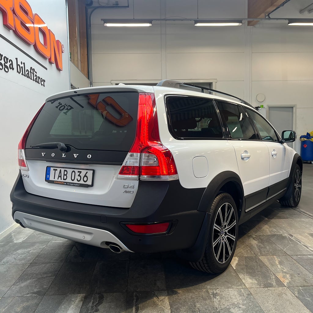Volvo XC70 D4 AWD Dynamic Edition Glastaklucka Navi Värmare