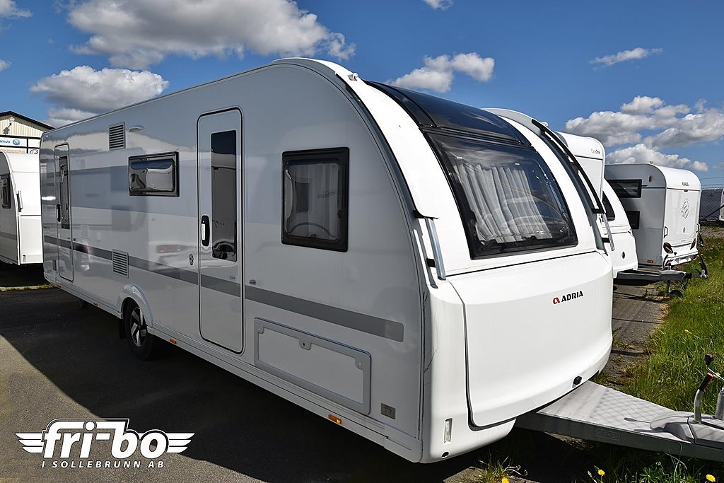 Adria 673 PK Adora, Barnkammare