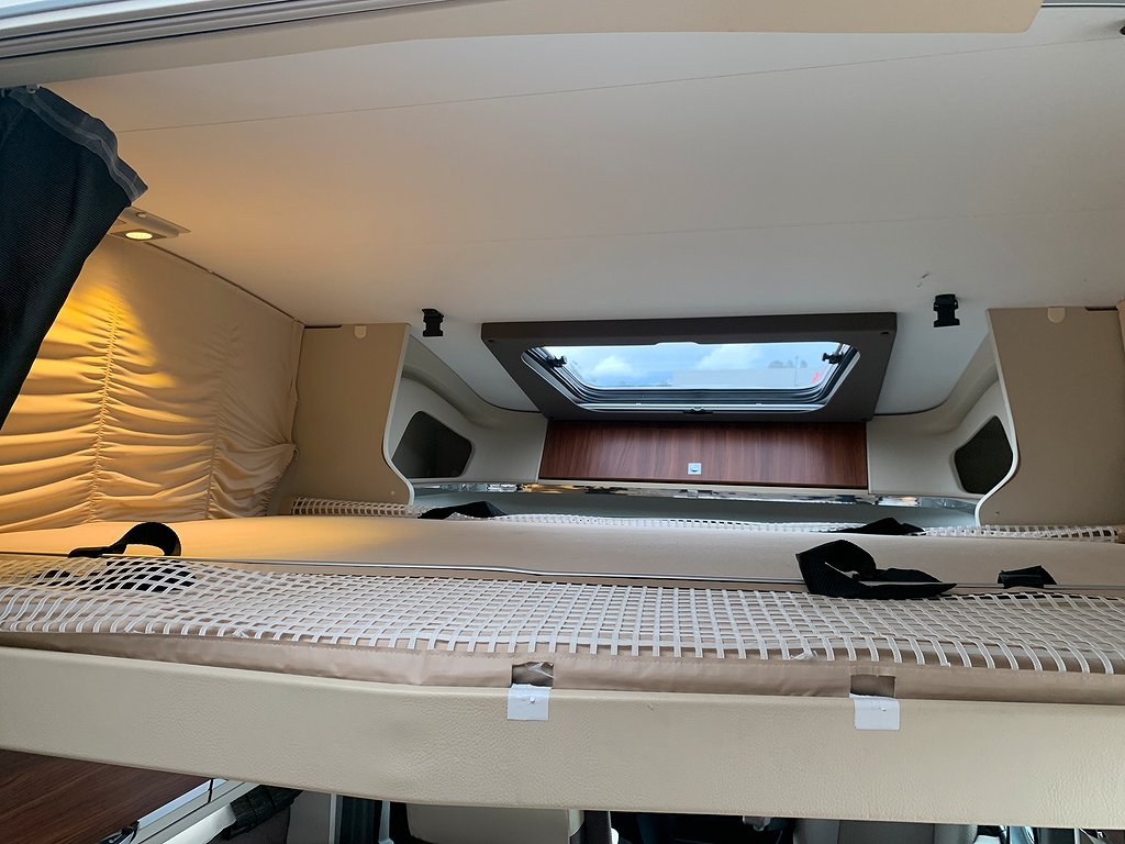 Adria Matrix Supreme 687 SLT /Automat/AC bodel/Solcell/ALDE - Adria