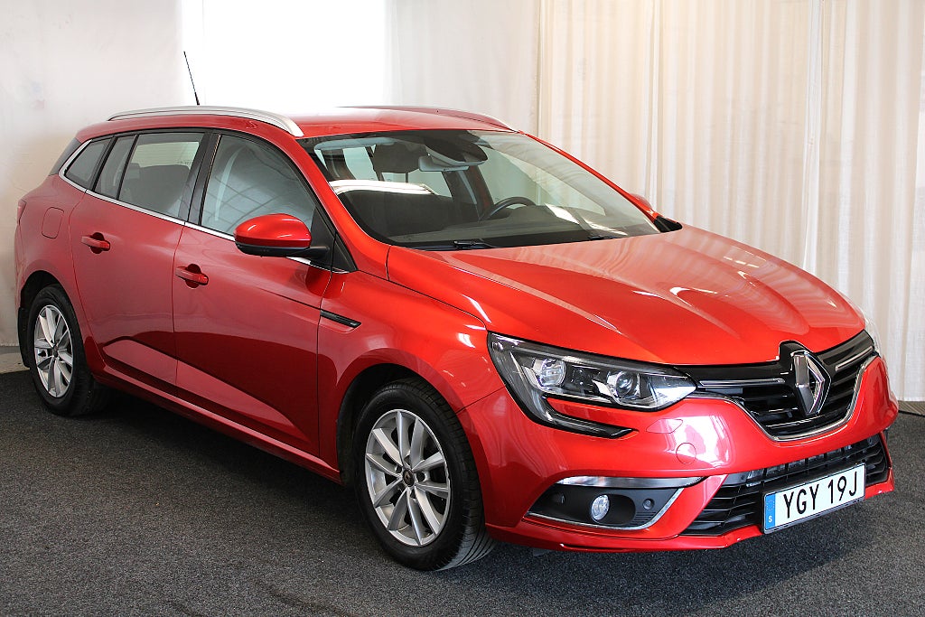 Renault Mégane Sport Tourer 1.5 dCi|P-Värmare|CarPlay|Lågmil115hk