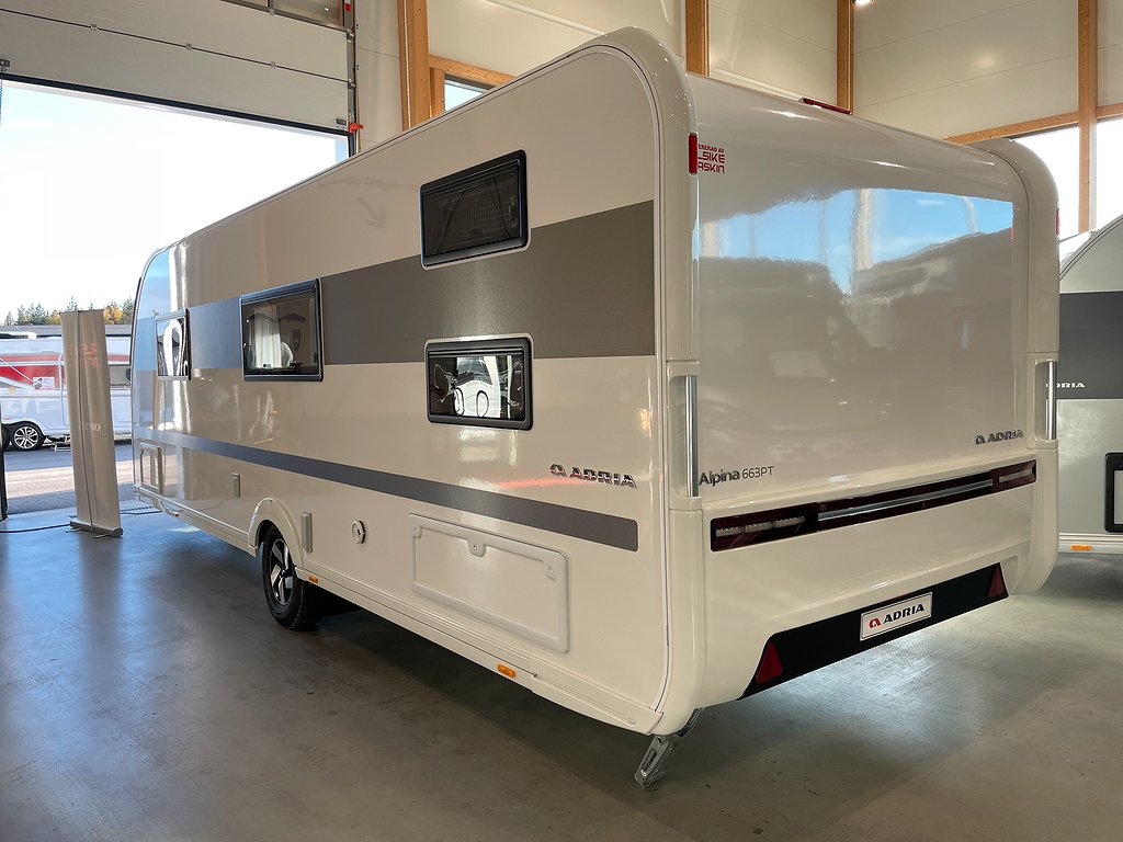 Adria Alpina 663 PT / Barnkammare / ALDE / Ugn / Queens-bed - Adria