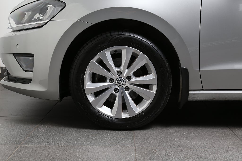 Volkswagen Golf Sportsvan 1,4 TSI 125hk Masters DSG Kamera 1ägare Drag 2015