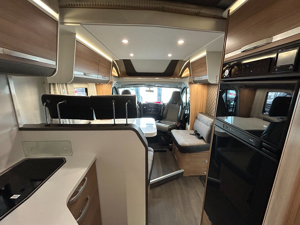 Adria Matrix Nordkapp 670 SL / Alde / Taksäng / Litium / B-kort / Solc - Adria