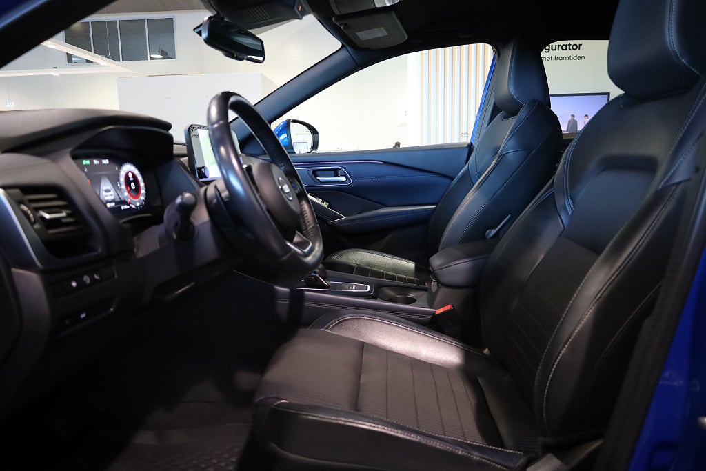 Nissan Qashqai 1.3 DIG-T AUT Drag 360° Navi CarPlay PDC HUD Keyless 2022