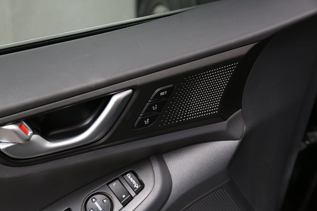 Hyundai IONIQ Plug-in 1.6 + 8.9 kWh DCT Premium Plus Eco Dragkrok 2019