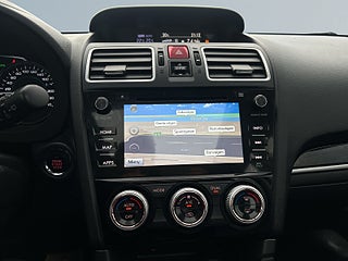 Subaru Forester 2.0 4WD Sov-däck/Drag/Kamera/Pano/Skinn/Kedja/P-sens