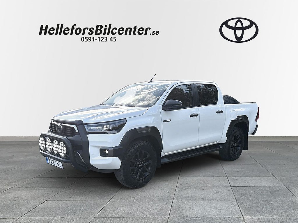 Toyota Hilux 2,8 AUT Invincible Webasto Skinn Carplay Vhj...