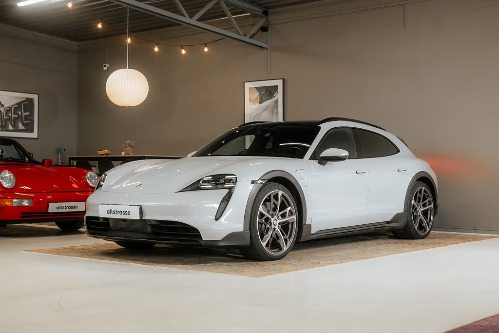 Porsche Taycan 4 Cross Turismo 21"