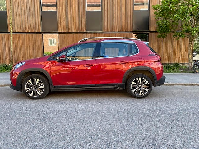 Peugeot 2008 1.2 PureTech 110 EAT Euro 6