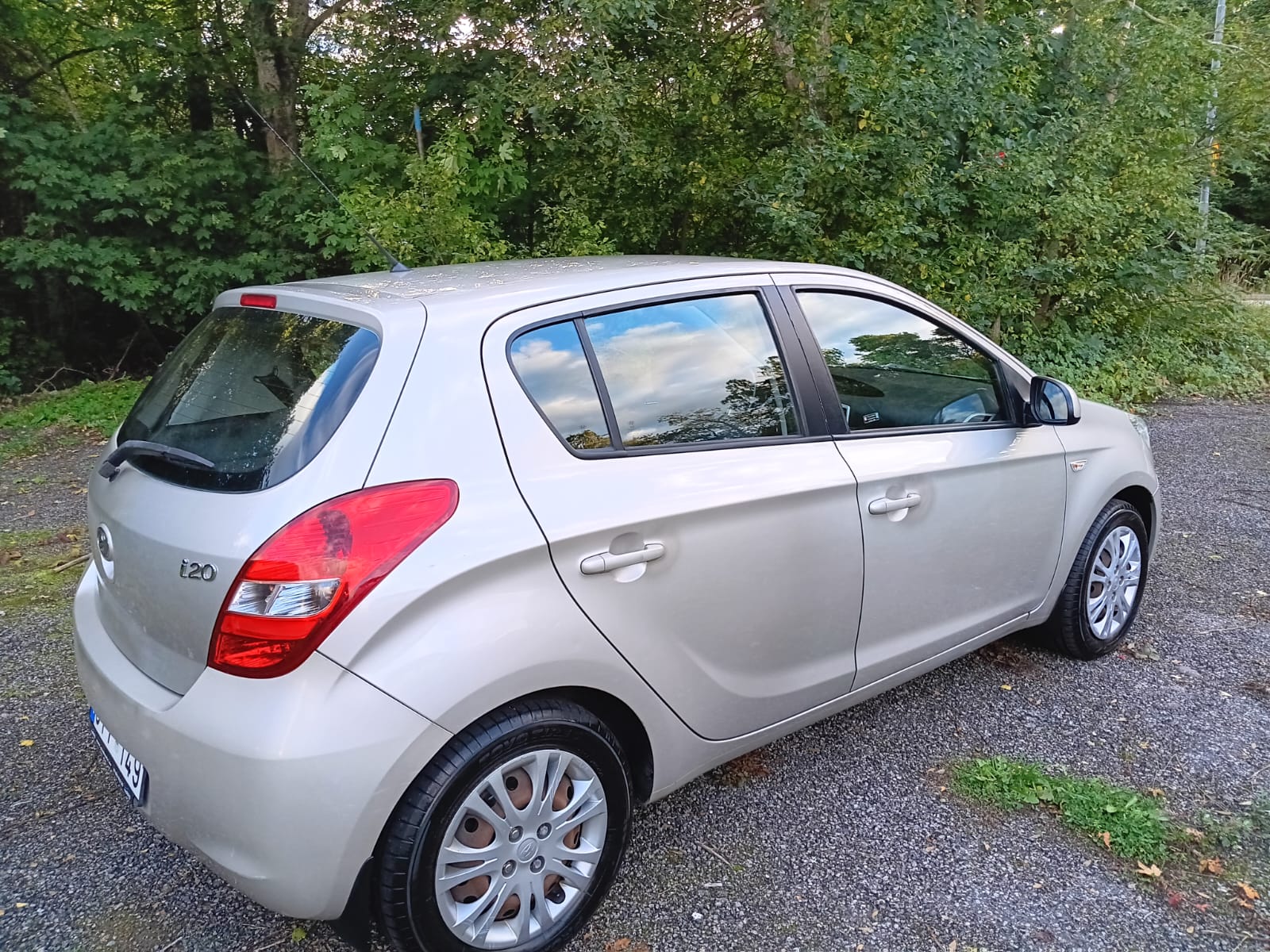 Hyundai i20 5-dörrar 1.4 Select Euro 4 2009, bild 4/10