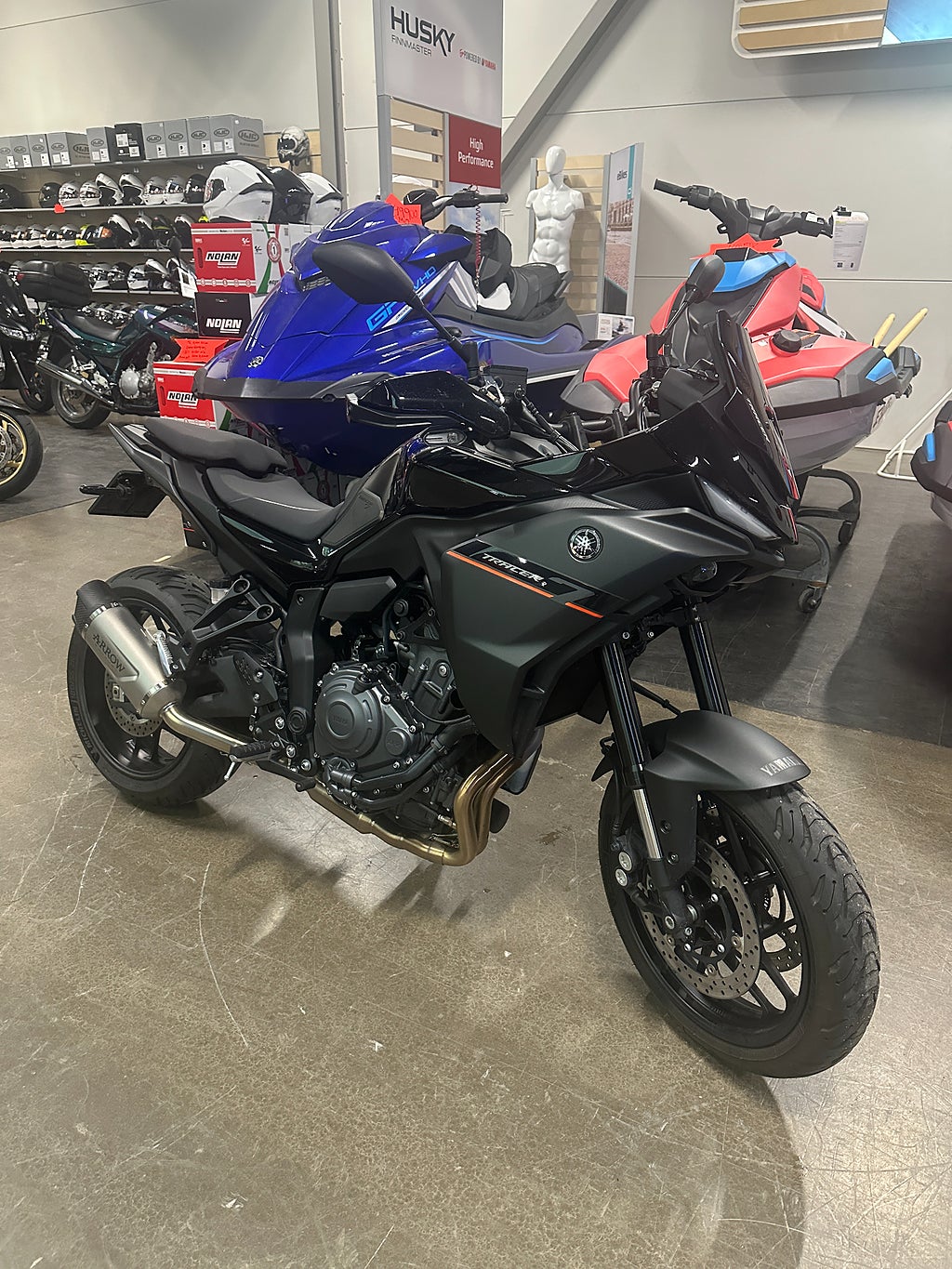 Yamaha Tracer 7 med Arrow mm A2 