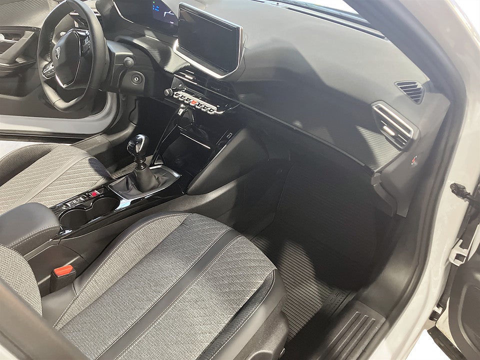 Bild på Peugeot 2008 Allure 1.2 PT 130hk KAMPANJRÄNTA 3,99%