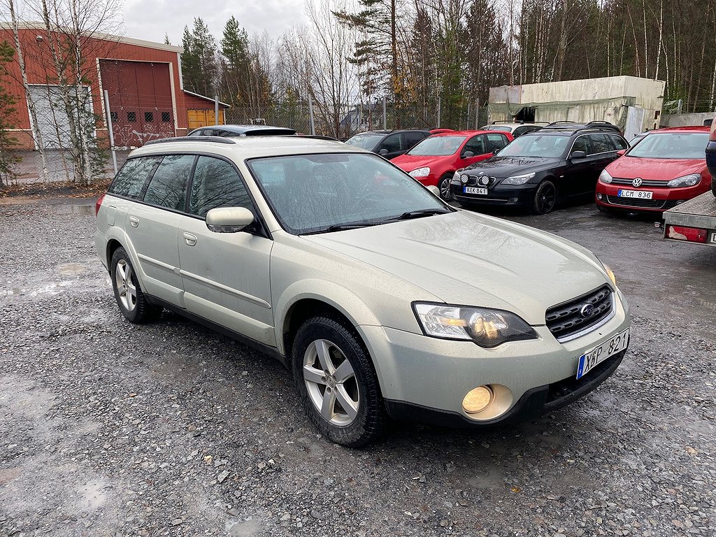 Subaru Outback 2.5 4WD