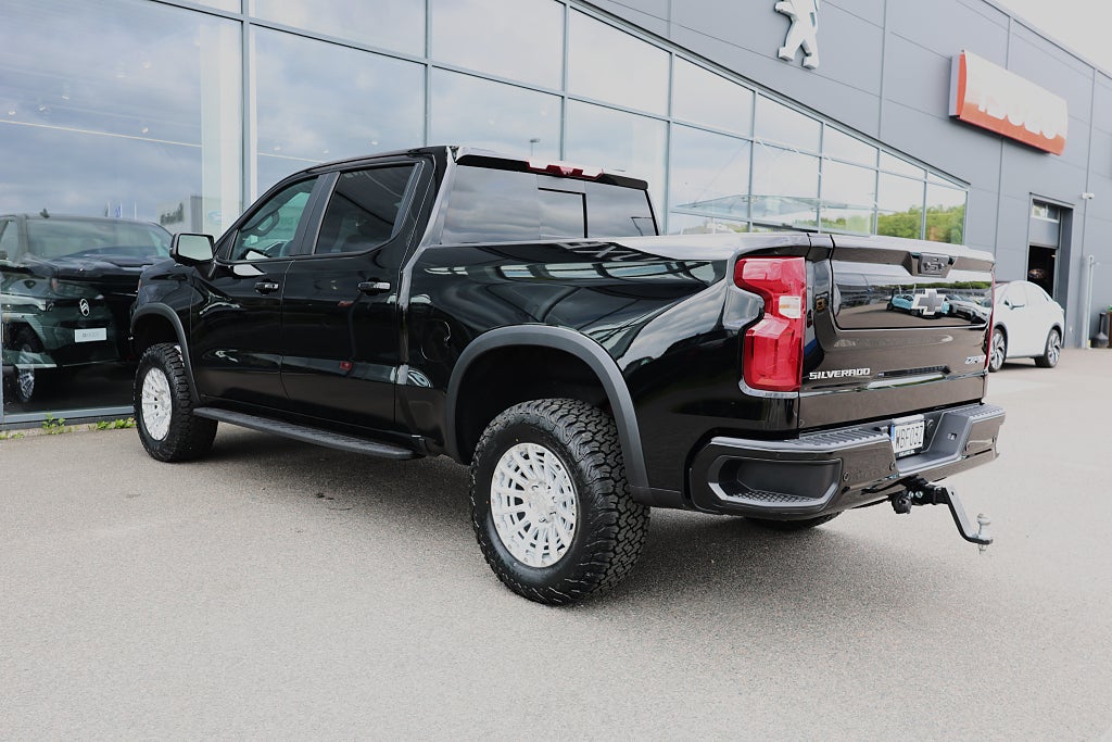 Chevrolet Silverado ZR2 6.2L V8 1500 Crew Cab LÅG SKATT 3066kr/år