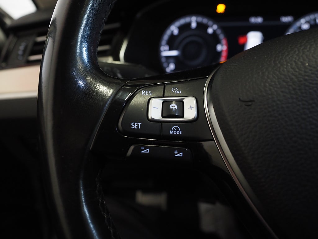 Volkswagen Passat Alltrack TDI 190hk 4M | D-värm | Drag | Cockpit | Skinn | 2018