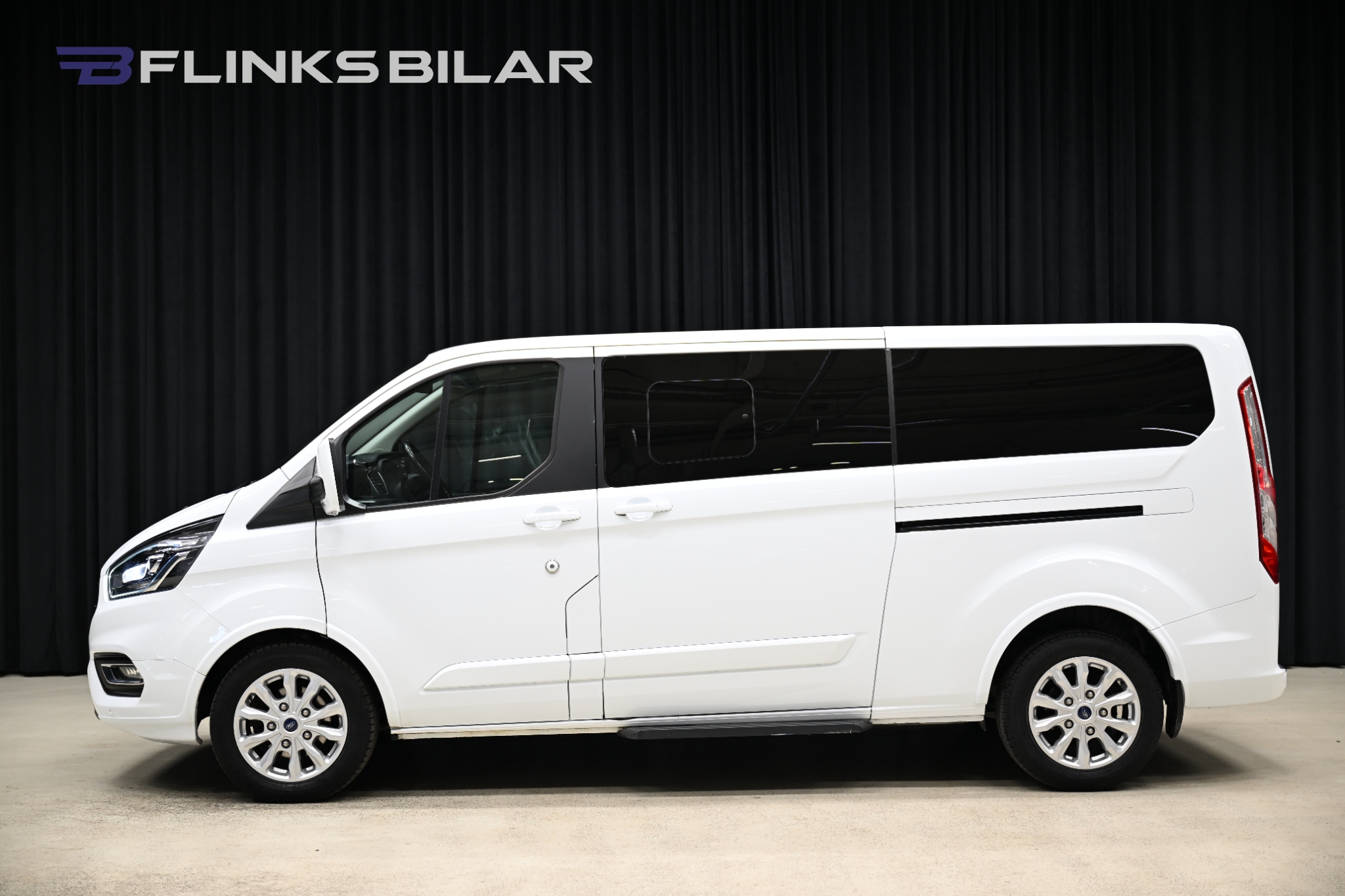 Ford Tourneo Custom 130HK L2 Automat 2021, bild 3/10
