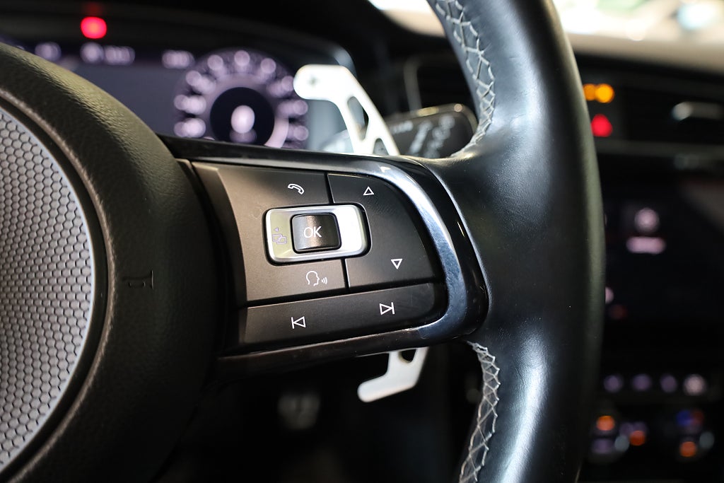 Volkswagen Golf R 2.0 TSI 4M Navi Kamera Dynaudio Panorama Cockpit 2018